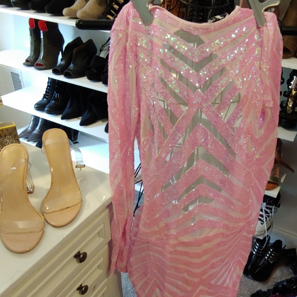 Dress - Picture 2 of 7